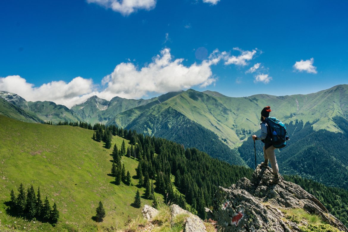 What are 5 benefits of traveling